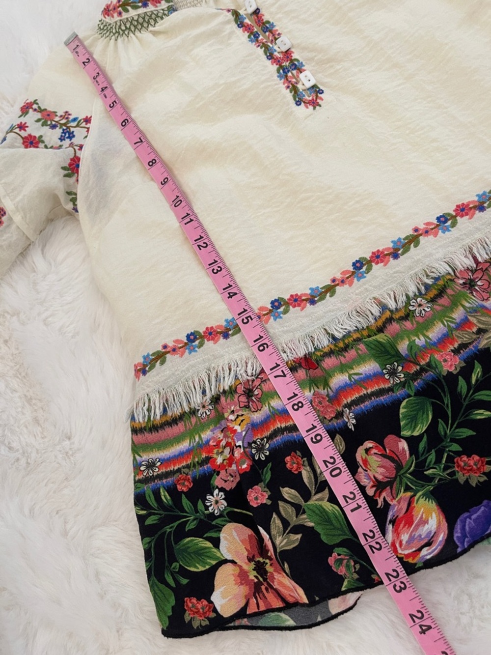 John Mark Boho Embroidered Cream Floral Fringe Top - Picture 11 of 12